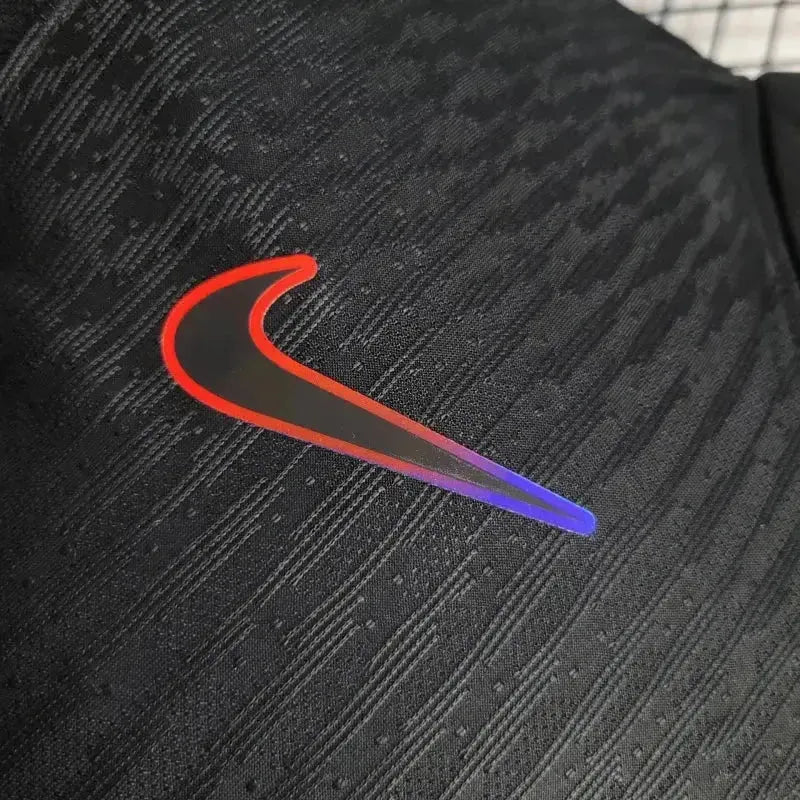 Camisa Barcelona TRAVIS SCOTT Away 24/25 - Jogador Masculina Preta