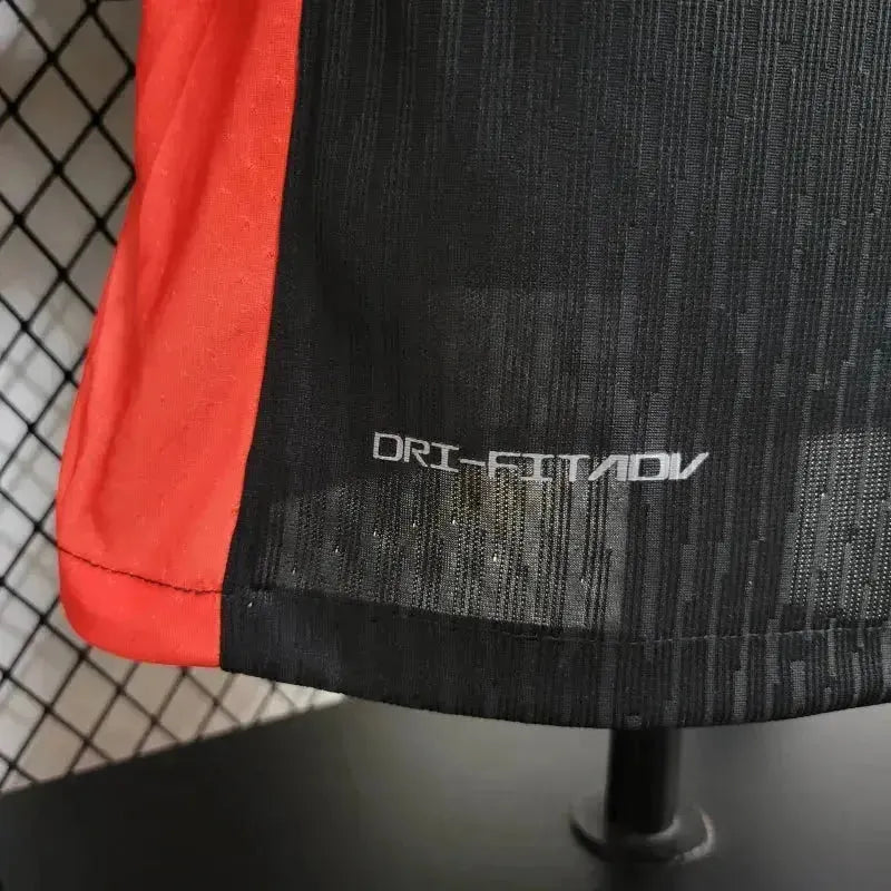 Camisa Barcelona TRAVIS SCOTT Away 24/25 - Jogador Masculina Preta