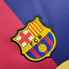 Camisa Barcelona TRAVIS SCOTT  24/25 - Torcedor Feminina