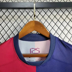 Camisa Barcelona TRAVIS SCOTT  24/25 - Torcedor Feminina